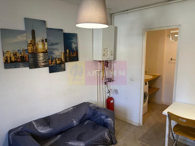 Casa 1 camera 33mp curte 50mp zona Metrou Tineretului COMISION 0